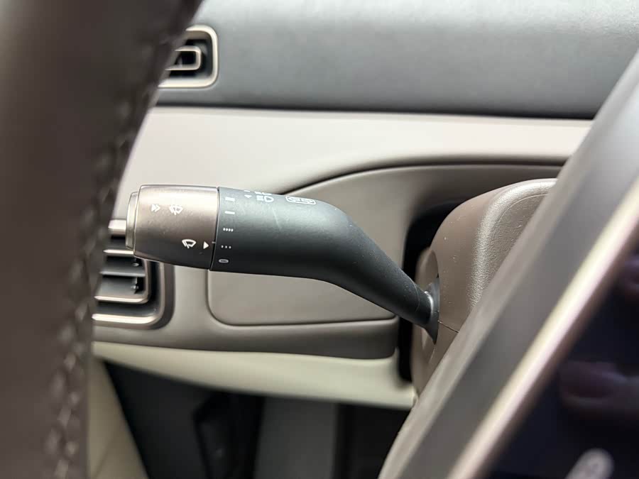 理想汽车 理想MEGA 2024 汽车图片 #20