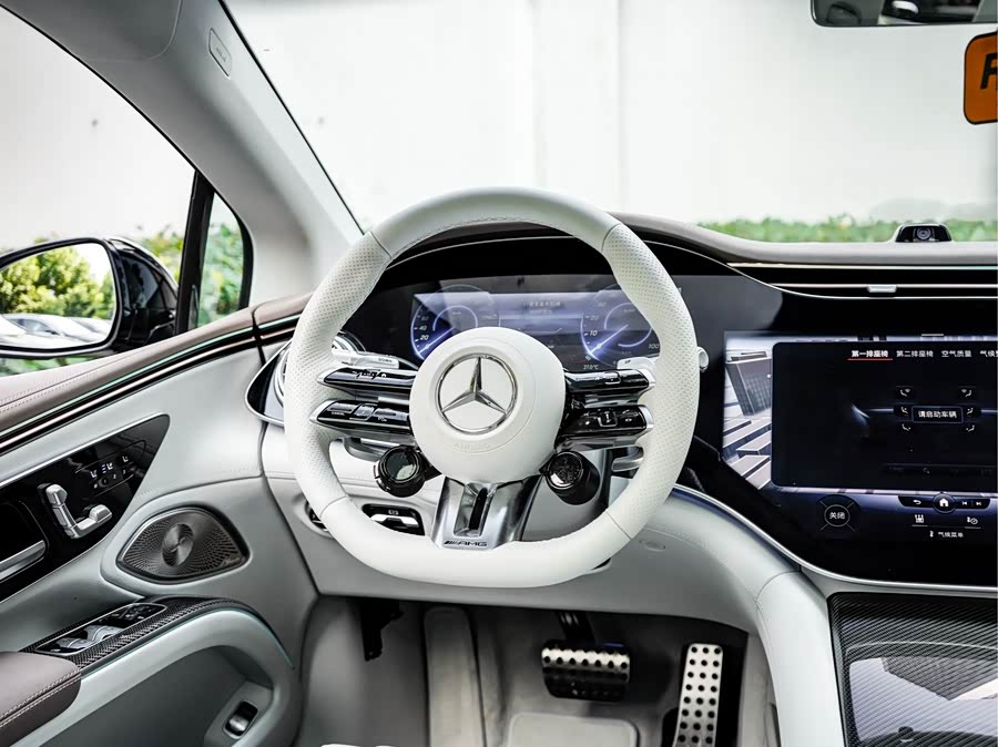 Mercedes-Benz EQS AMG 2024 car image #20