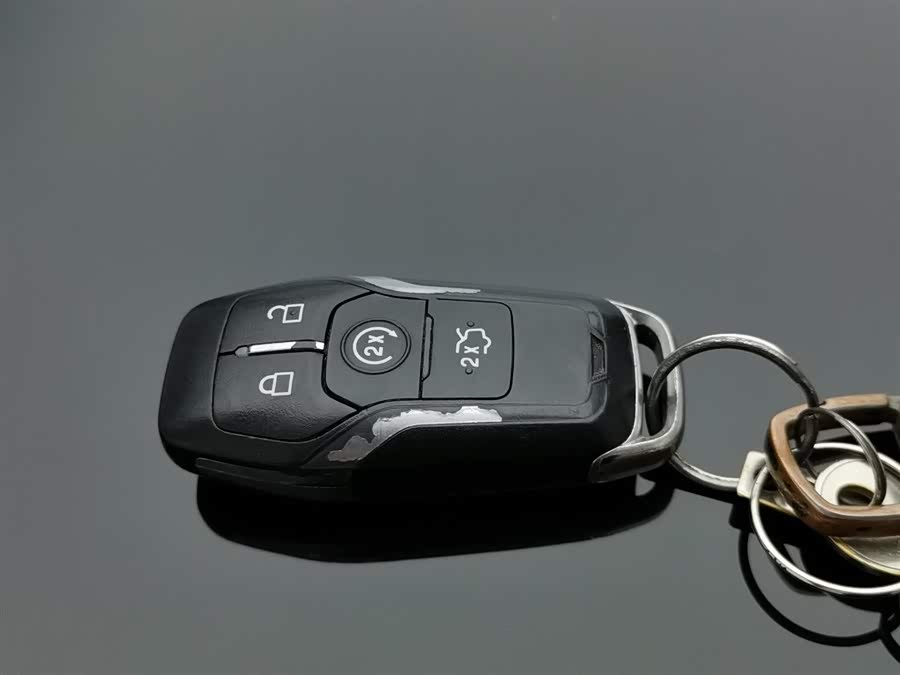 Ford Explorer (Imported) 2017 #20 Ford Explorer (Imported) 2017 car image #20