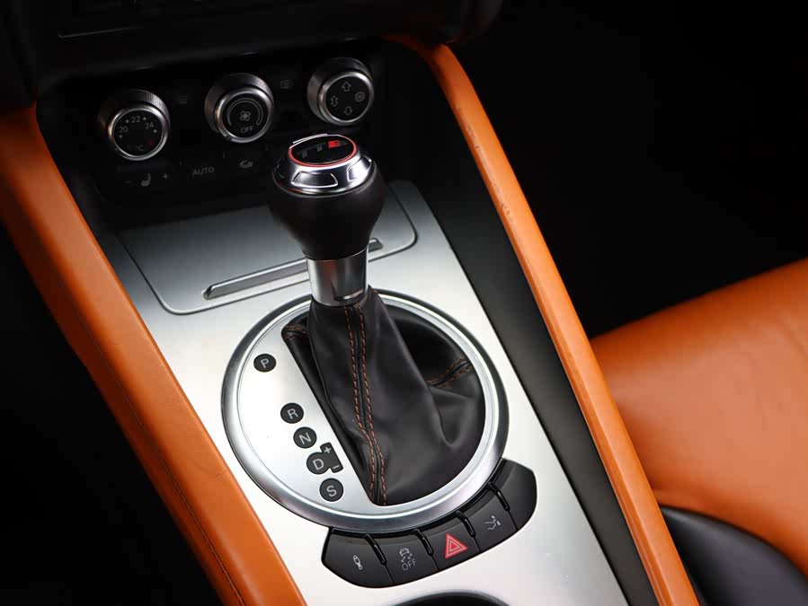 Audi TTS 2013 car image #20