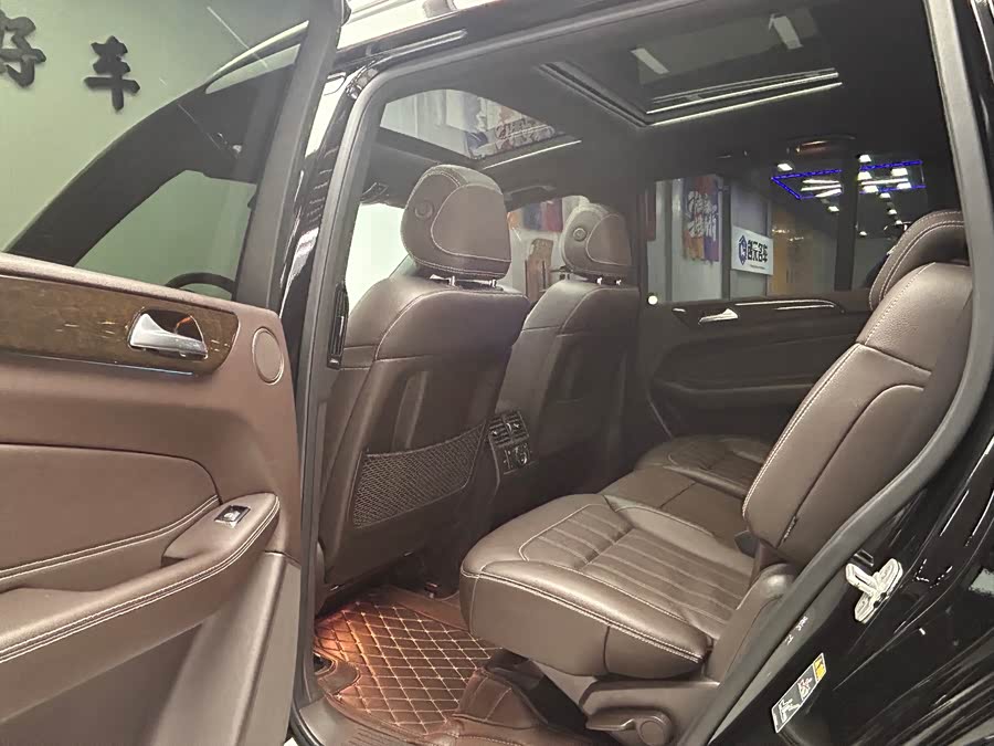 Mercedes-Benz GLS Class 2017 #20 Mercedes-Benz GLS Class 2017 car image #20