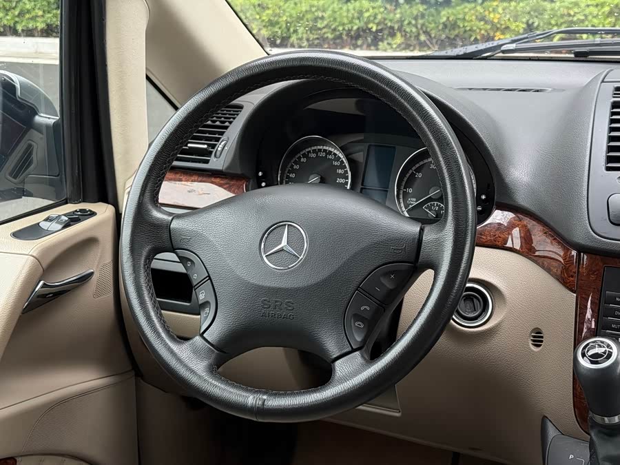 奔驰 唯雅诺 2013 #20 奔驰 唯雅诺 2013 汽车图片 #20