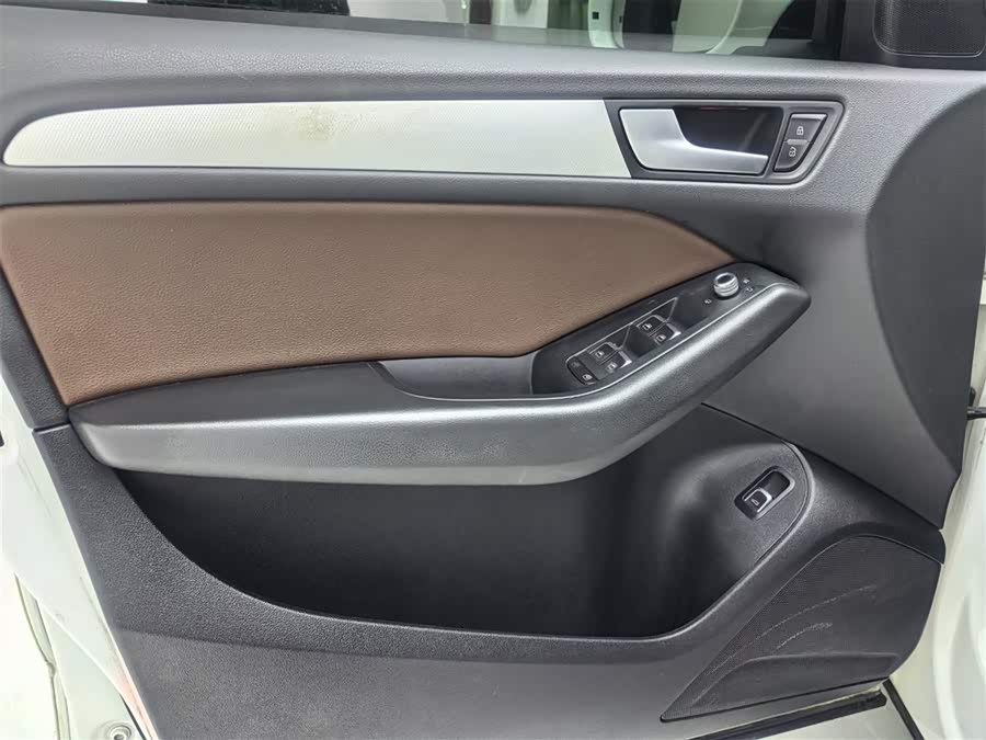 Audi Q5 2016 car image #20