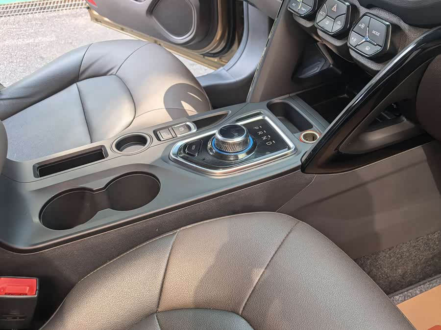 GAC Qizhi PHEV 2018 immagine di auto #20