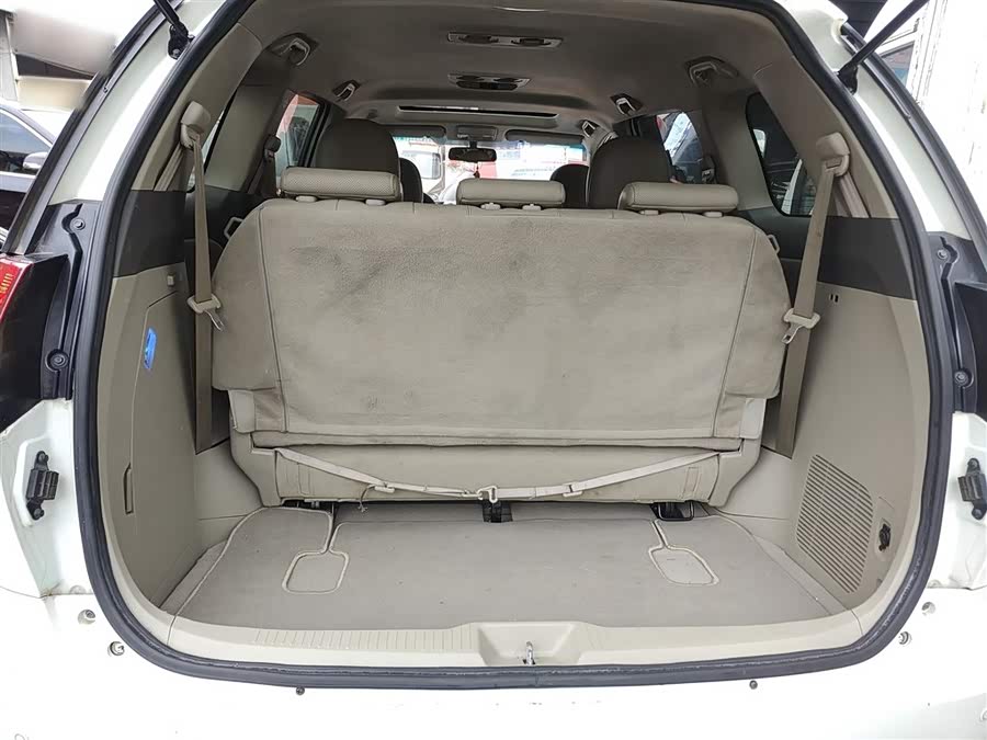 BYD M6 2014 car image #20