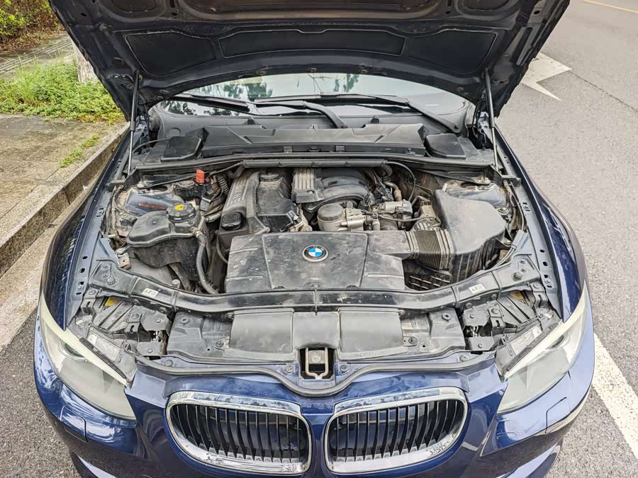 BMW 3 Series (Imported) 2011 car image #20