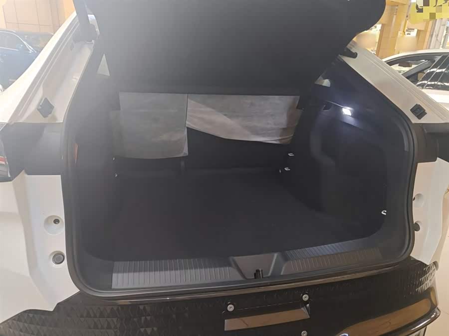 Volkswagen ID.UNYX 06 2025 imagem de carro #20