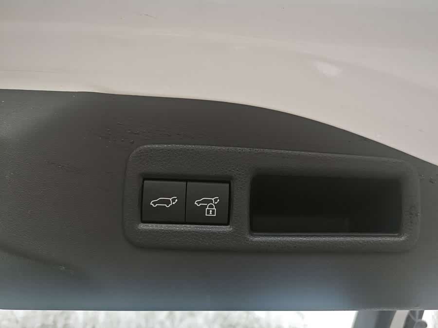 Toyota bZ4X 2022 immagine di auto #20