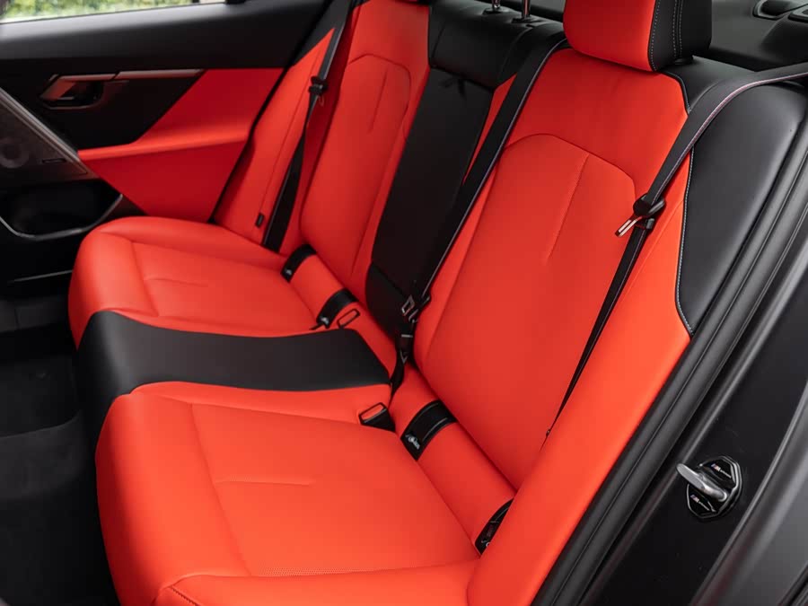 BMW M5 New Energy 2025 car image #20