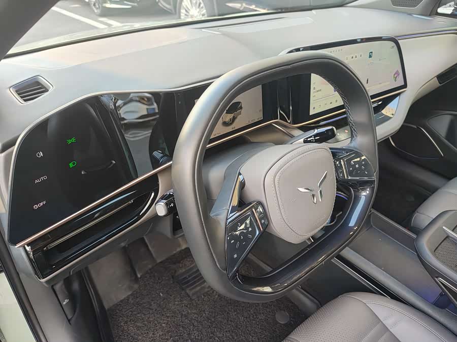 HongQi EH7 2024 #20 HongQi EH7 2024 car image #20