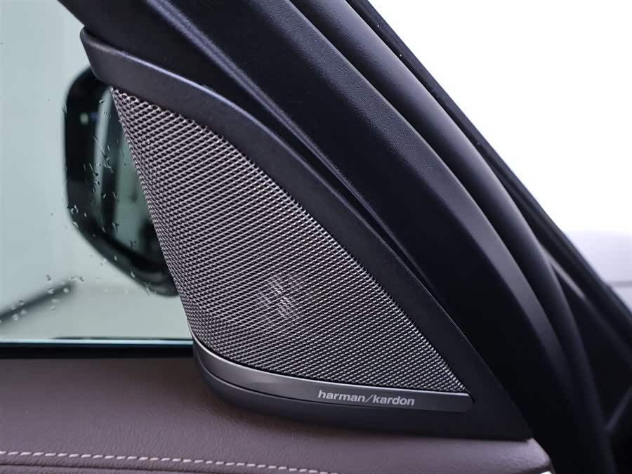 BMW 5 Series 2023 car image #20