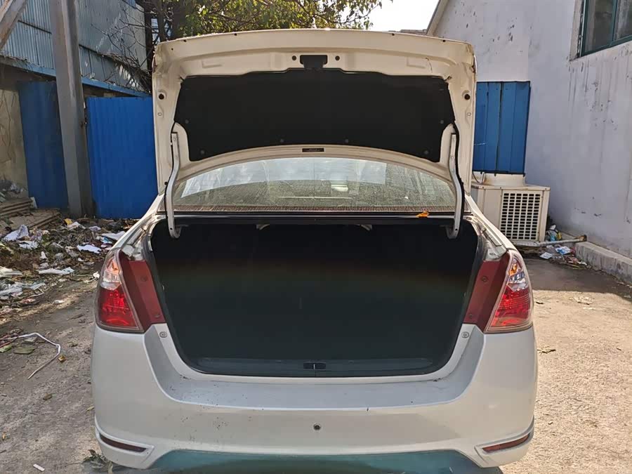 Suzuki Liana A6 2015 immagine di auto #20