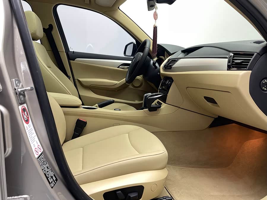 BMW X1 (Imported) 2013 car image #20