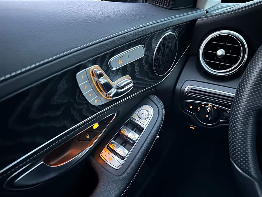 Mercedes-Benz C Class 2016 image de voiture #20