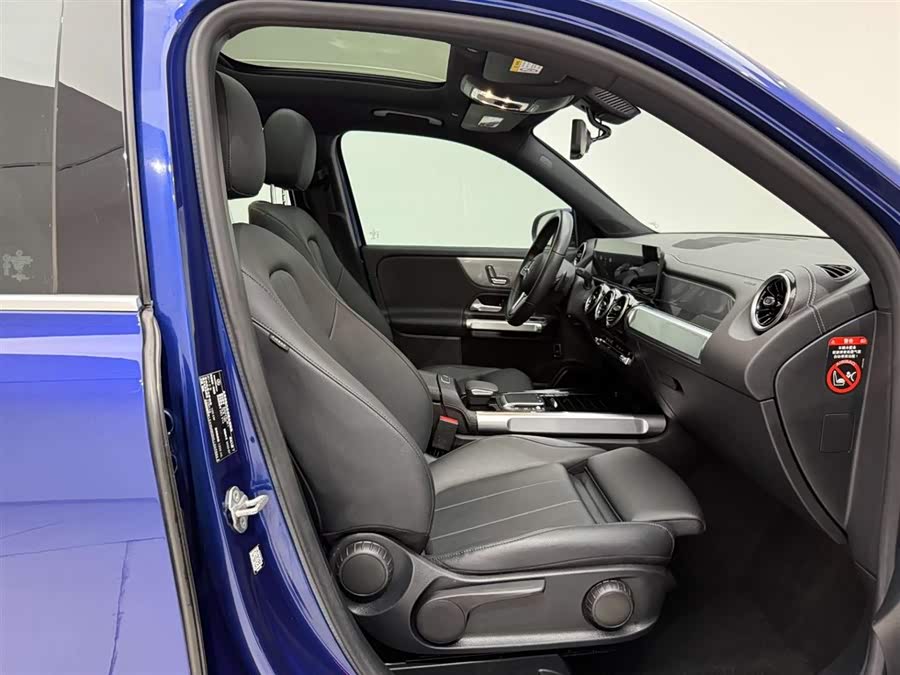 Mercedes-Benz GLB Class 2020 #20 Mercedes-Benz GLB Class 2020 car image #20