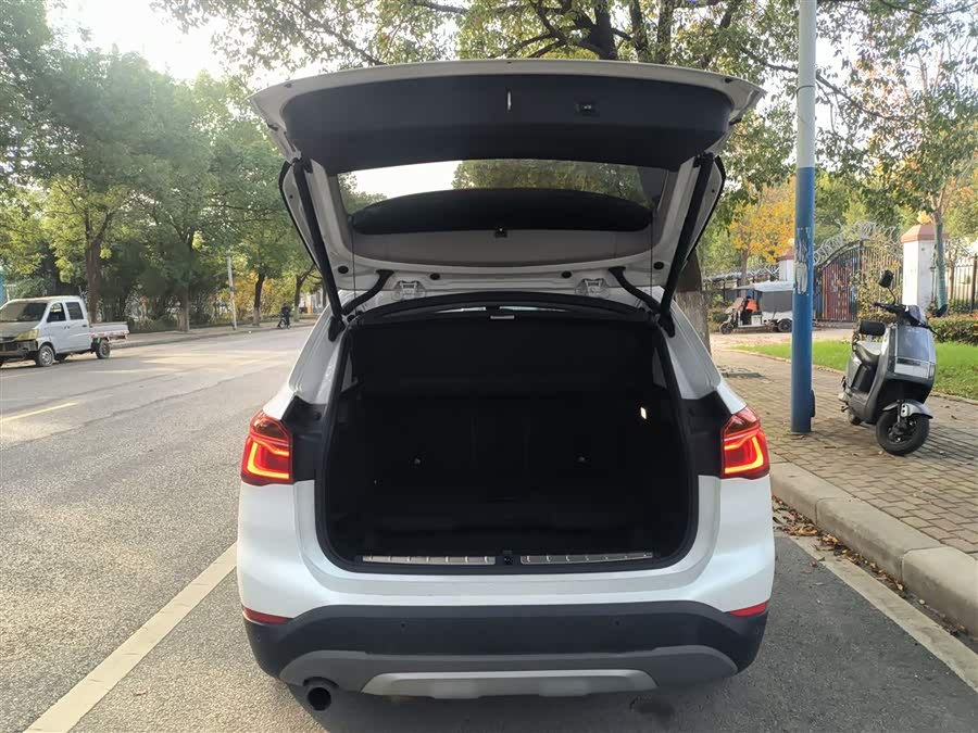 BMW X1 New Energy 2018 immagine di auto #20