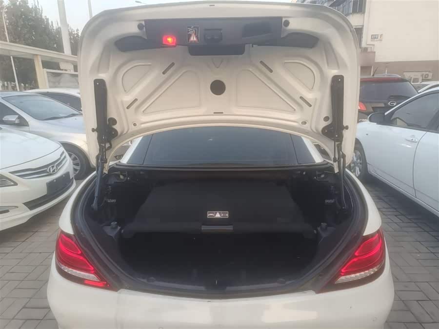 Mercedes-Benz SLC Class 2017 car image #20