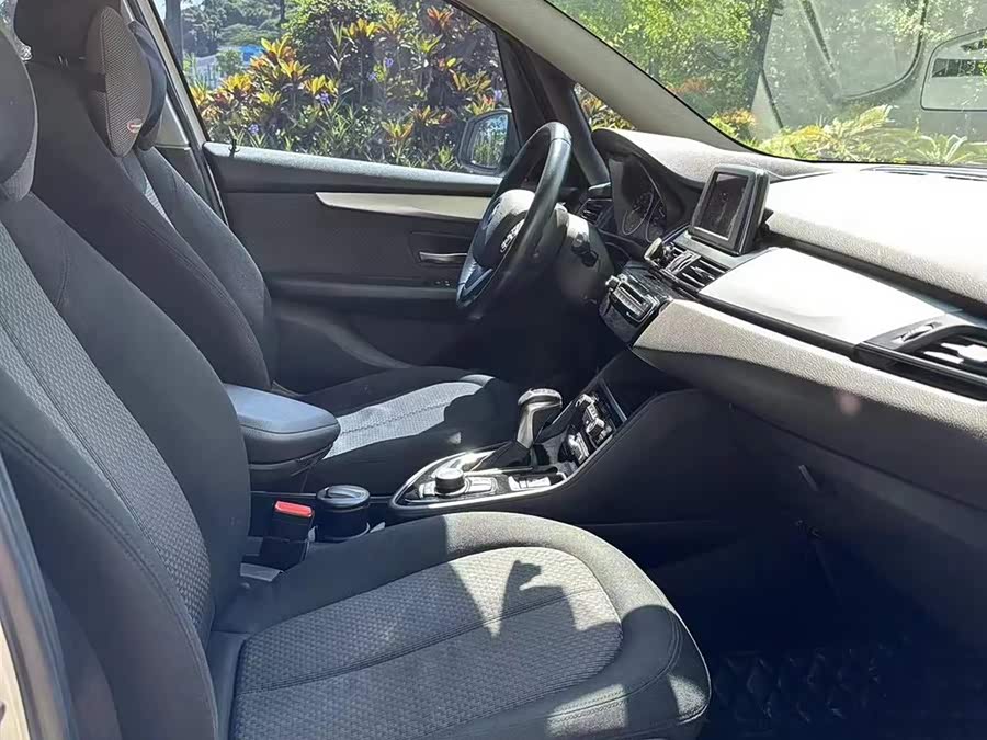 BMW 2 Series Gran Tourer 2015 car image #20