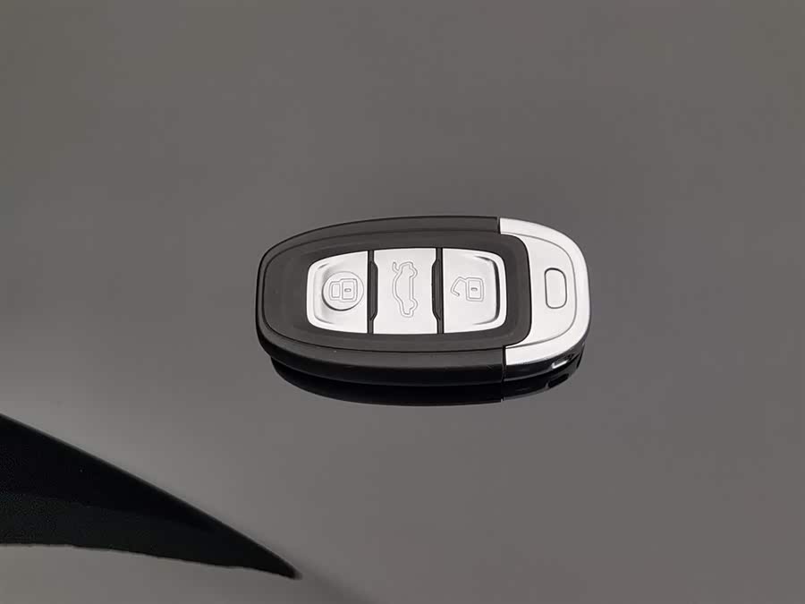 HongQi E-QM5 2023 #20 HongQi E-QM5 2023 car image #20