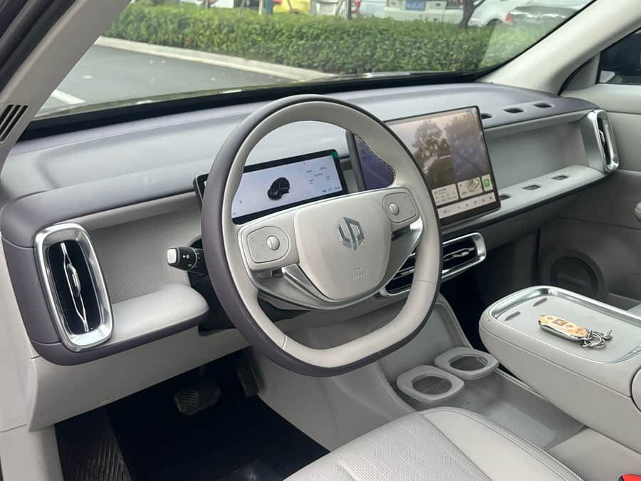 零跑汽车 零跑B10 2025 汽车图片 #20