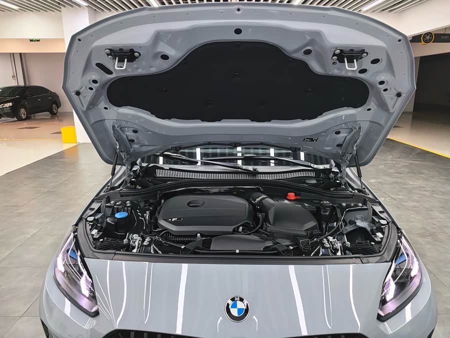 BMW 2 Series 2025 #20 BMW 2 Series 2025 car image #20