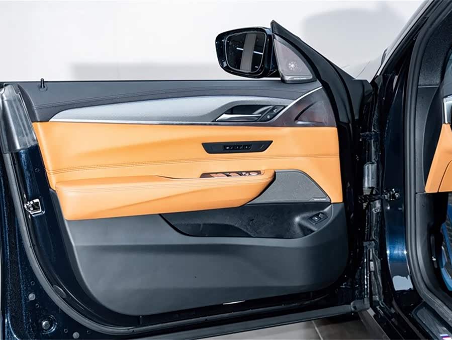 BMW 6 Series GT 2020 #20 BMW 6 Series GT 2020 car image #20