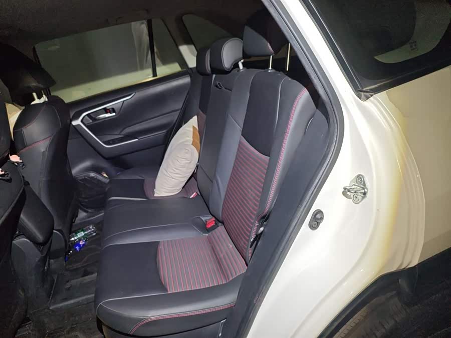 Toyota RAV4 Hybird E+ 2022 #20 Toyota RAV4 Hybird E+ 2022 immagine di auto #20