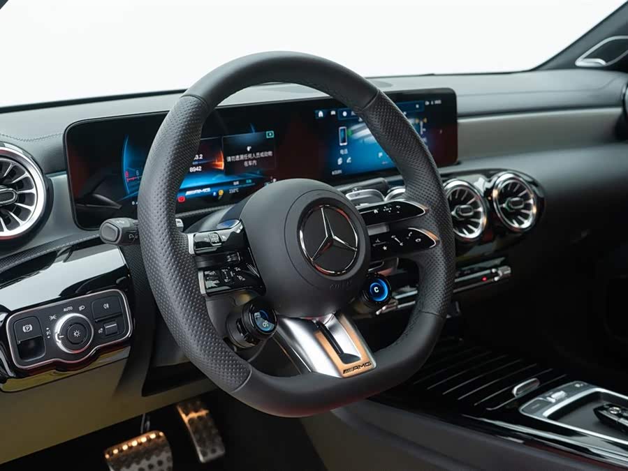 Mercedes-Benz A AMG 2024 #20 Mercedes-Benz A AMG 2024 صورة سيارة #20