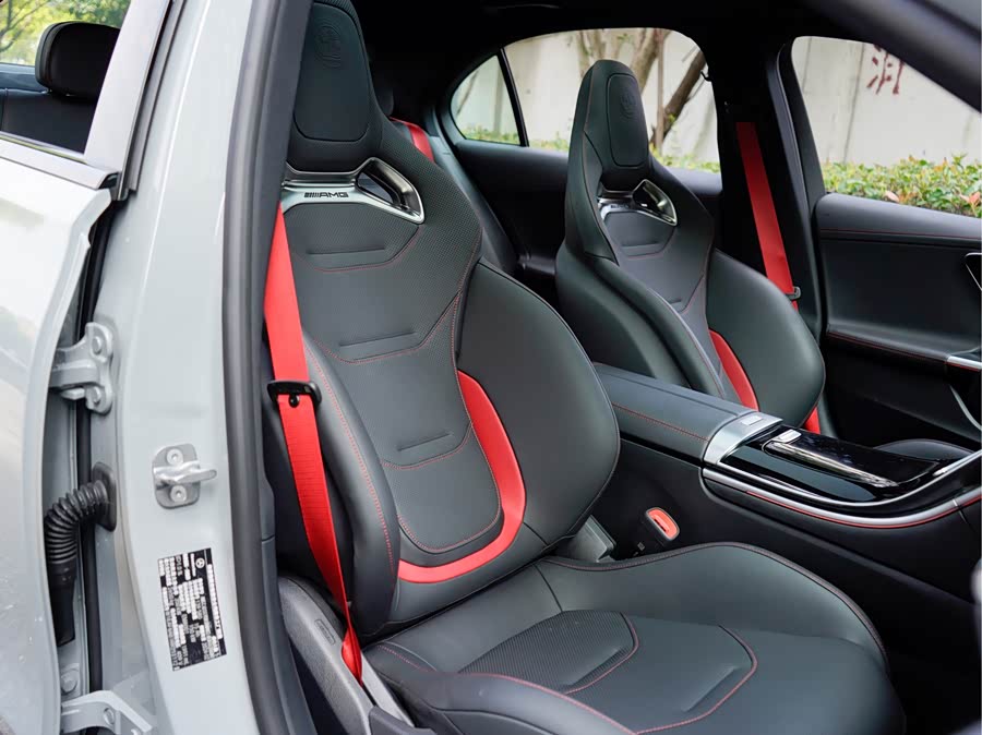 Mercedes-Benz C AMG New Energy 2025 изображение автомобиля #20