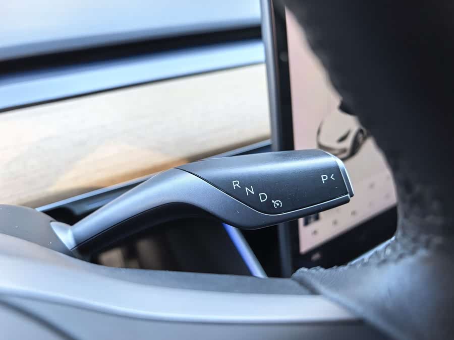 Tesla Model 3 2020 image de voiture #20