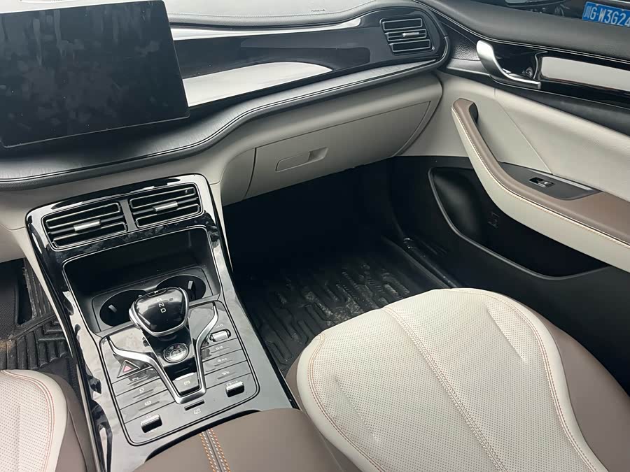 BYD Qin Plus 2024 #20 BYD Qin Plus 2024 car image #20