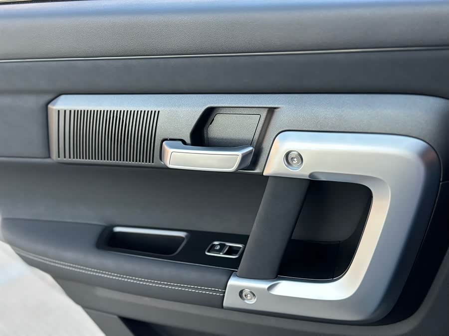 Chery Tiggo7 C-DM car image #20