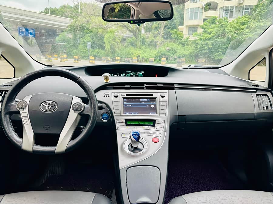 Toyota Prius 2013 immagine di auto #20