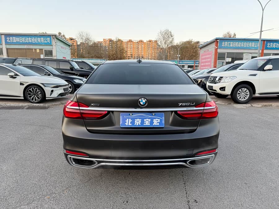 BMW 7 Series 2017 #20 BMW 7 Series 2017 car image #20