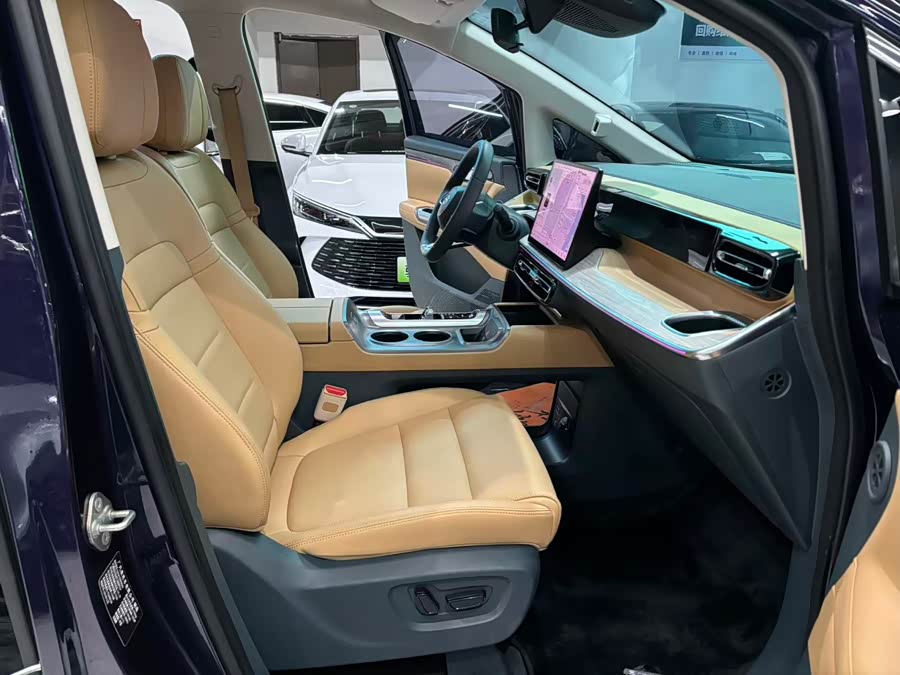 GAC Trumpchi E8 New Energy 2023 #20 GAC Trumpchi E8 New Energy 2023 car image #20