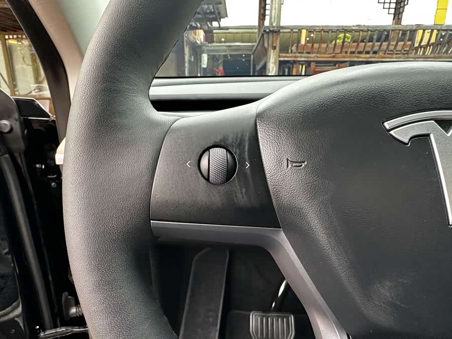 Tesla Model Y 2022 #20 Tesla Model Y 2022 car image #20