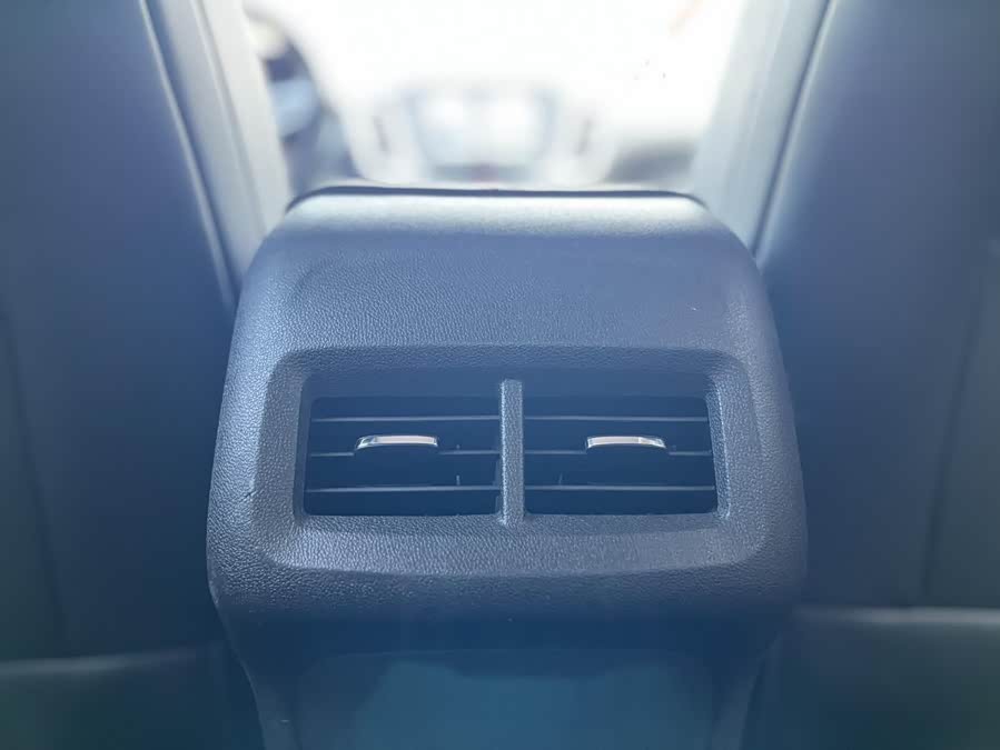 Chevrolet Equinox 2020 #20 Chevrolet Equinox 2020 car image #20