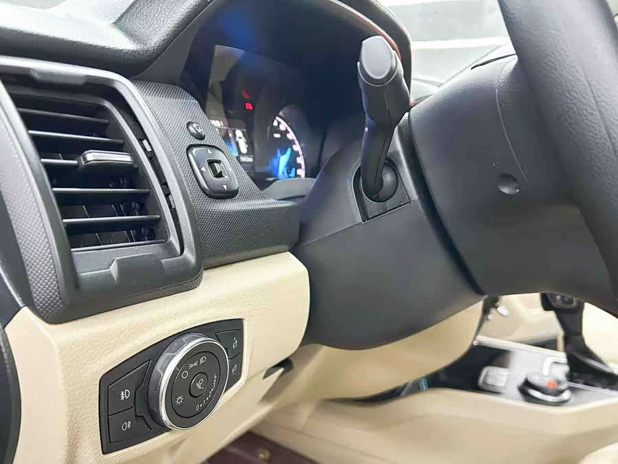 Ford Everest 2020 car image #20
