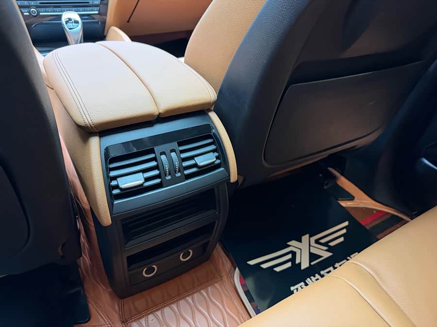 BMW X6 2016 car image #20