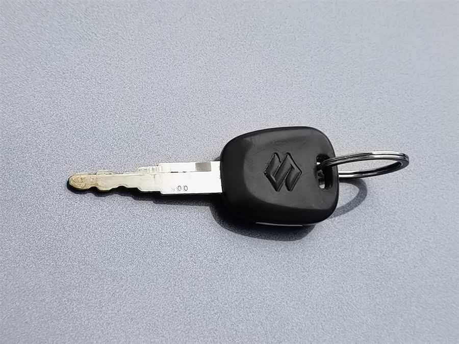 Suzuki Swift 2018 car image #20