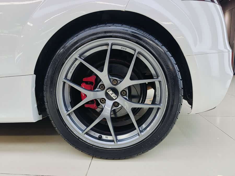 Audi TT 2011 #20 Audi TT 2011 car image #20