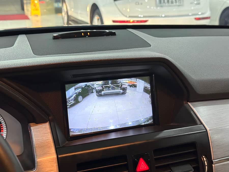 Mercedes-Benz GLK Class 2012 car image #20