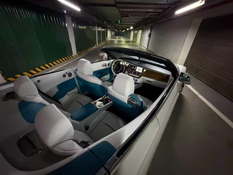 Rolls-Royce Dawn 2018 car image #20