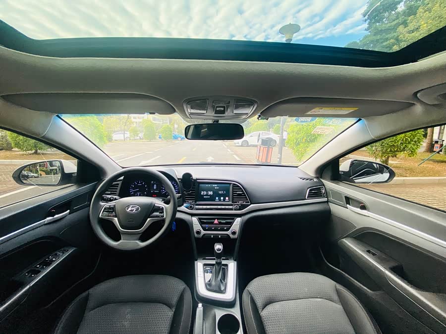 Hyundai Elantra AD 2018 car image #20