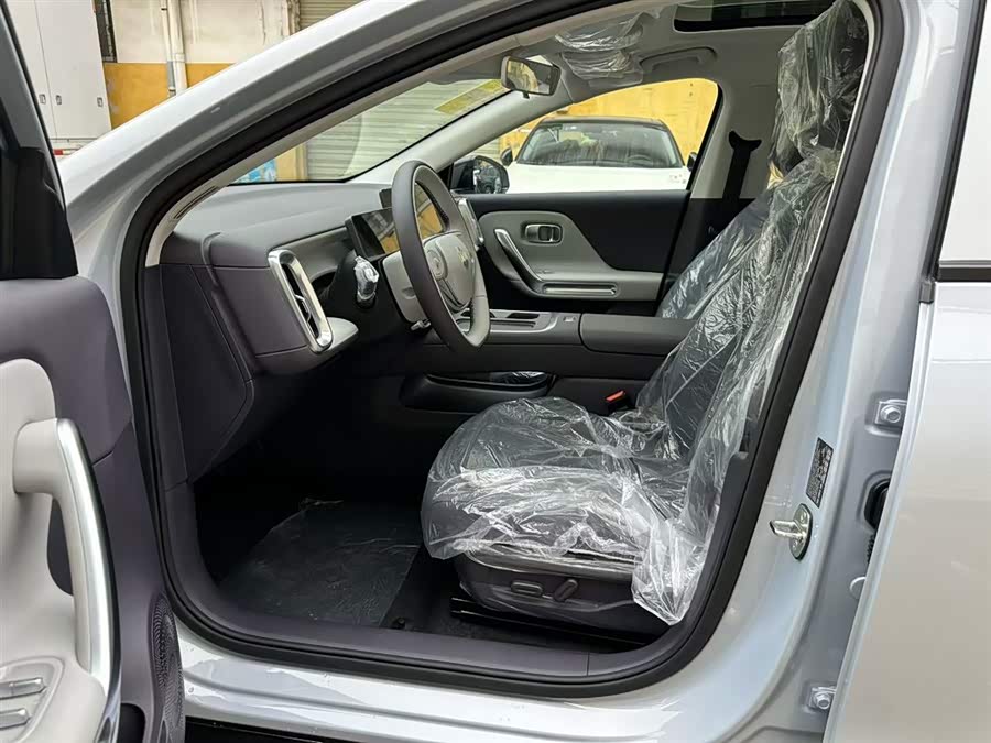 零跑汽车 零跑B01 2025 汽车图片 #20