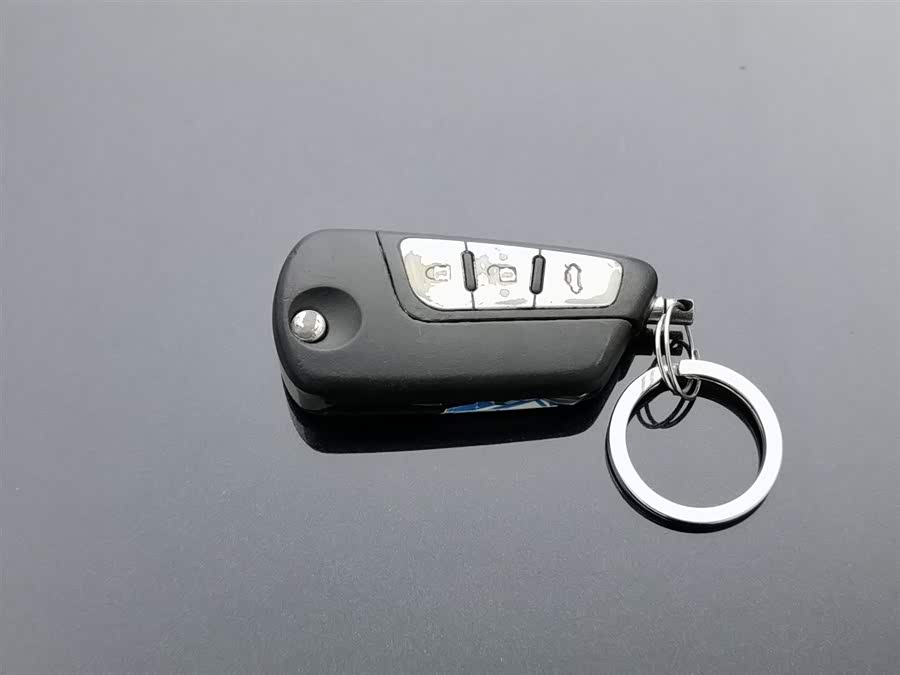 2012 car image #20