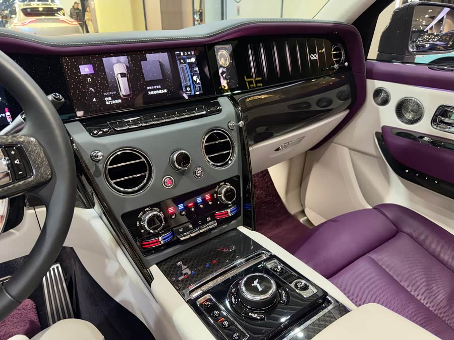 劳斯莱斯 库里南 2025 汽车图片 #20