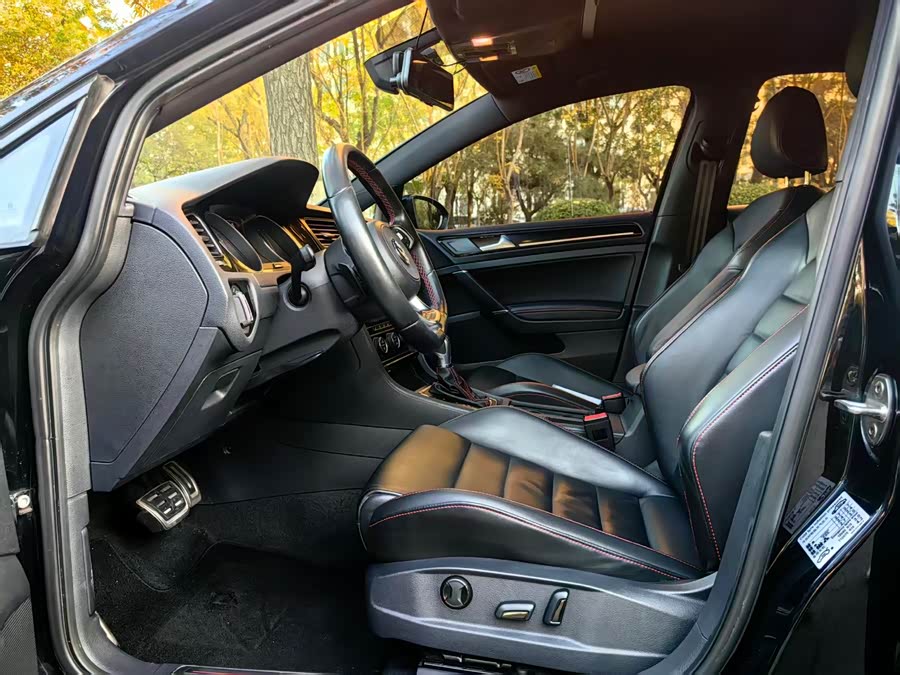 Volkswagen GolfGTI 2017 #20 Volkswagen GolfGTI 2017 car image #20