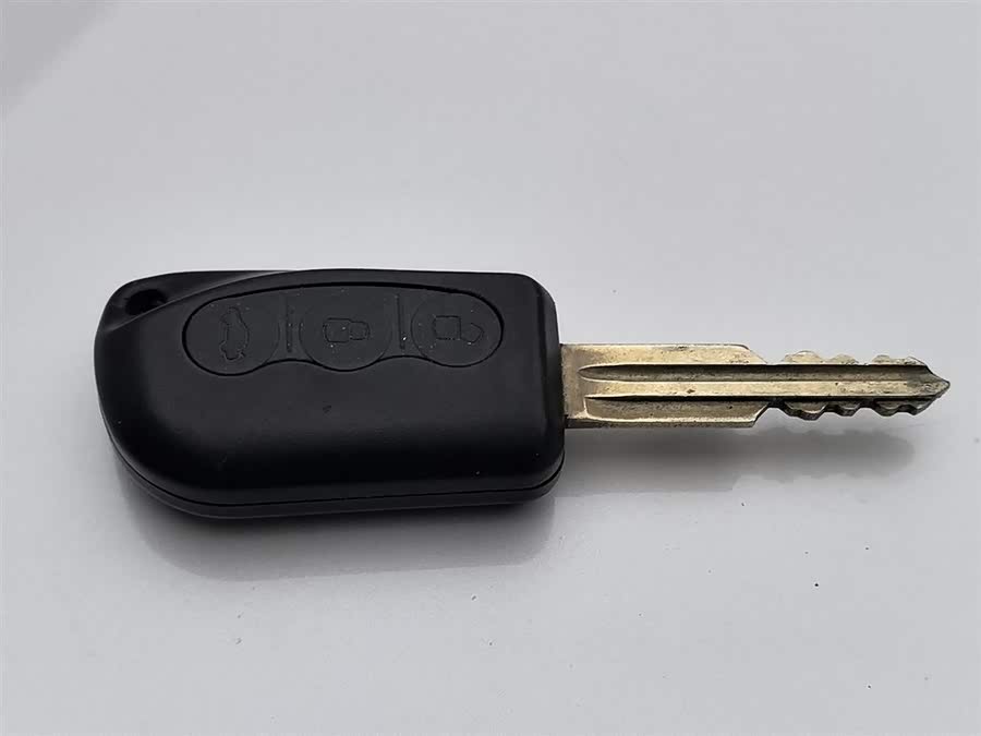 Changan Alsvin V5 2014 #20 Changan Alsvin V5 2014 car image #20