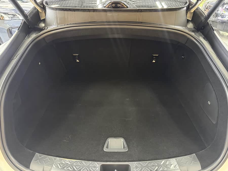 阿维塔 阿维塔06 2025 汽车图片 #20